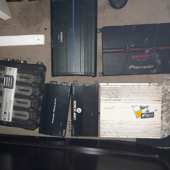 Amps car stereo - Picture 2 of 2